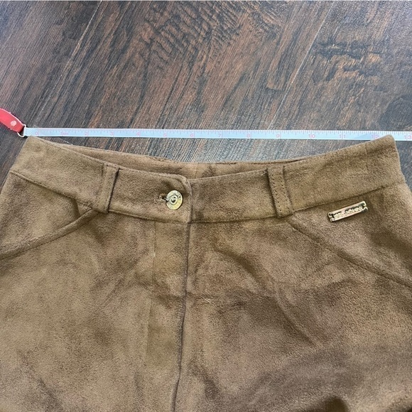 ST. JOHN BY MARIE GRAY micro suede embroidered patch flare high rise pants 4 EUC - Picture 15 of 16